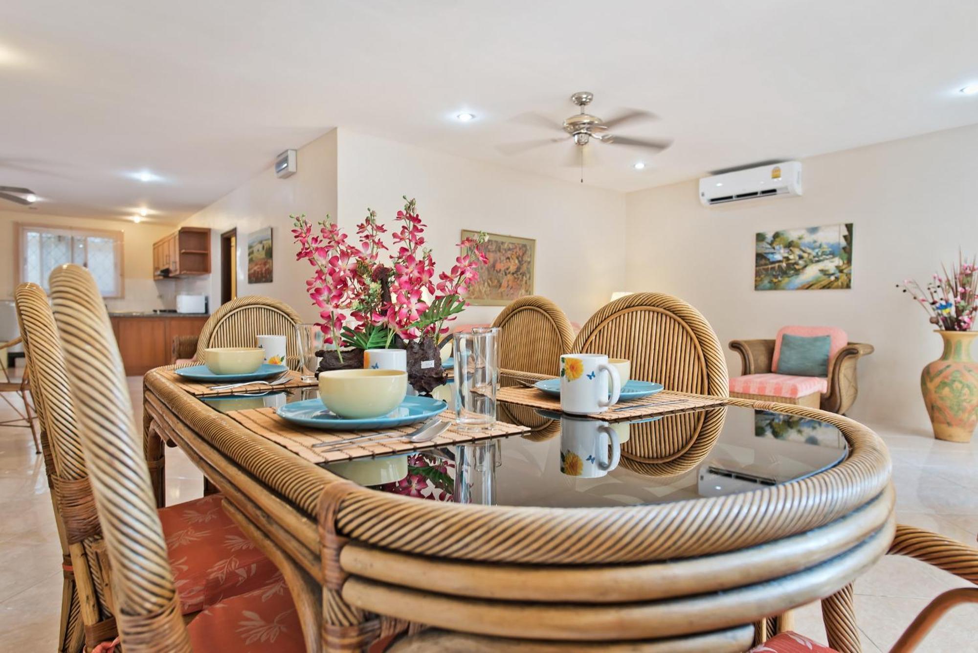 Butterfly Garden Boutique Residences By Frasier, A Lifestyle Destination Apt And Villas 1 To 3 Bedroom Units, 2 Full Bathrooms, Rain Shower, Spa Bath, Complete Kitchen, Staff 24-7,Fast Fiber Optic Wifi, 55" Smart Tv'S, Free Bbq, Pattaya Exterior foto