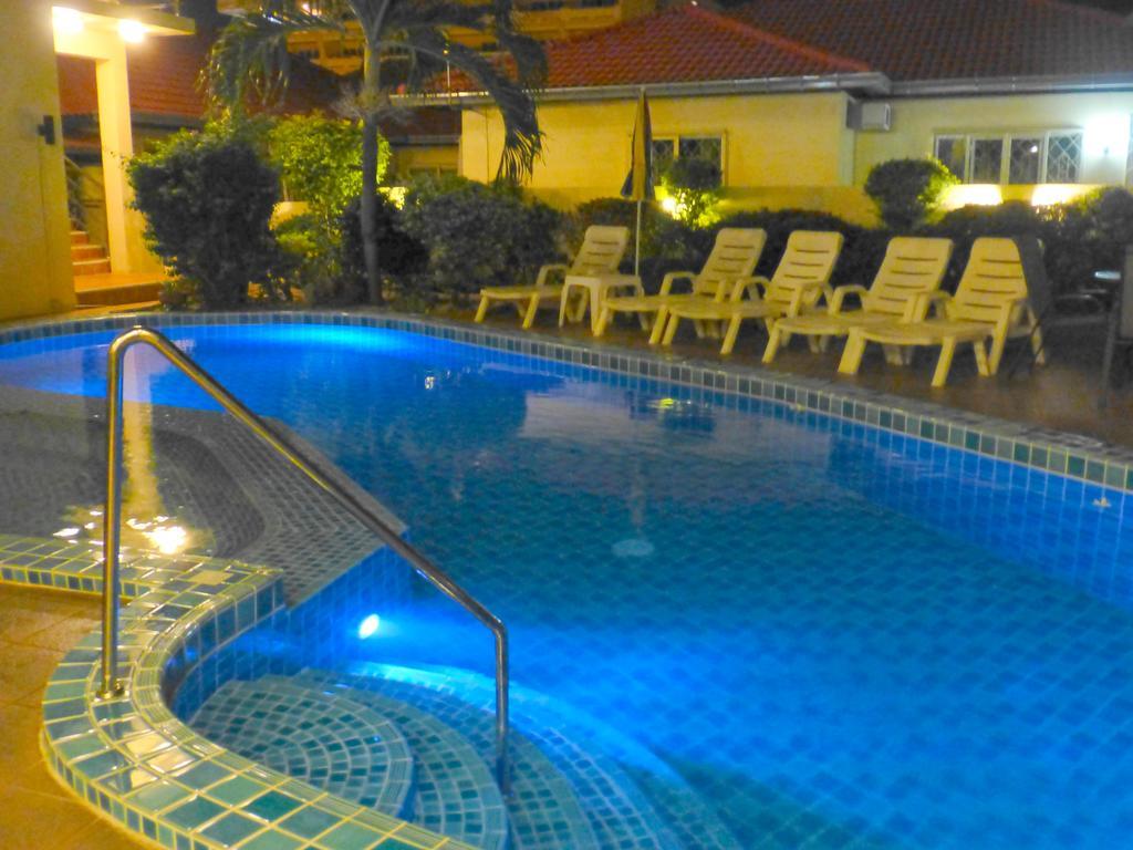 Butterfly Garden Boutique Residences By Frasier, A Lifestyle Destination Apt And Villas 1 To 3 Bedroom Units, 2 Full Bathrooms, Rain Shower, Spa Bath, Complete Kitchen, Staff 24-7,Fast Fiber Optic Wifi, 55" Smart Tv'S, Free Bbq, Pattaya Quarto foto
